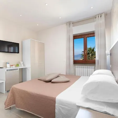 Alojamento de Acomodação e Pequeno-almoço Relax Sorrento